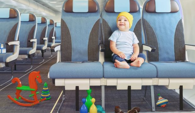 Flying with Kids: How to Keep Them Busy on the Flight