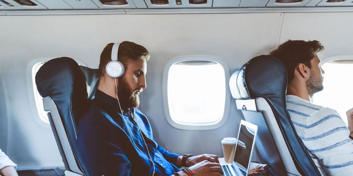 The Best Tech Equipment to Make Your Flight More Pleasant